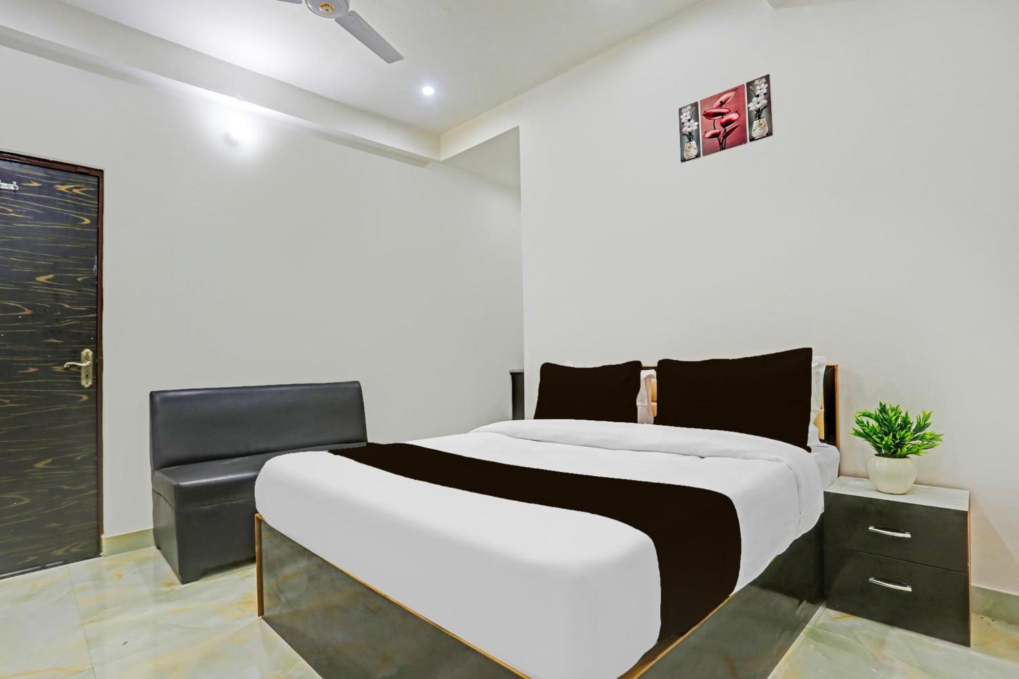 Hotel O The Maruti Paying Guest House Varanasi Exterior photo