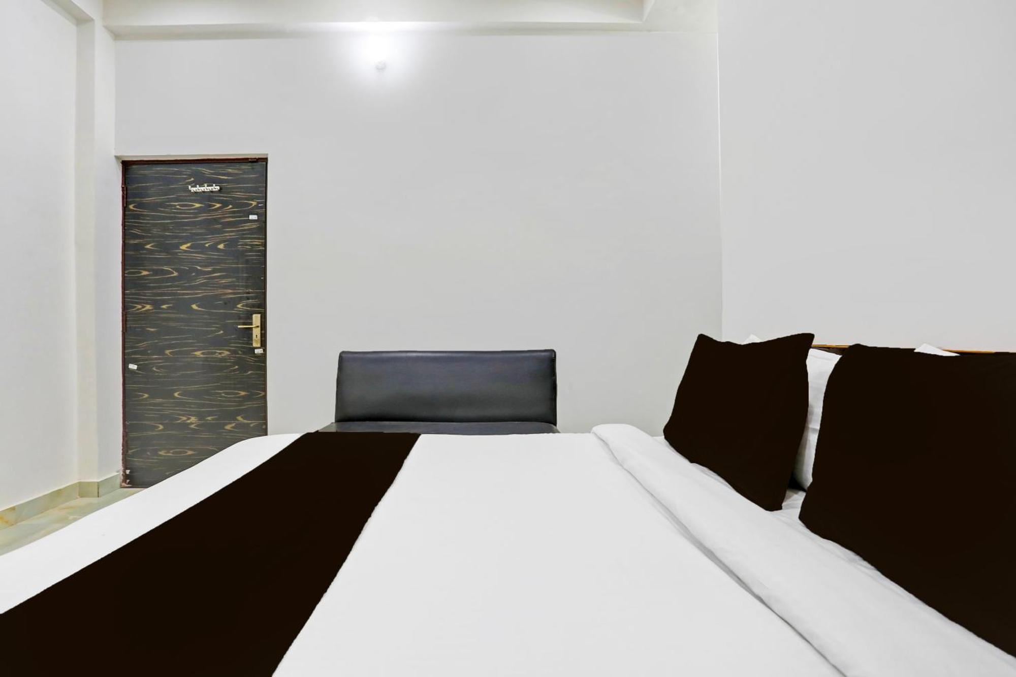 Hotel O The Maruti Paying Guest House Varanasi Exterior photo