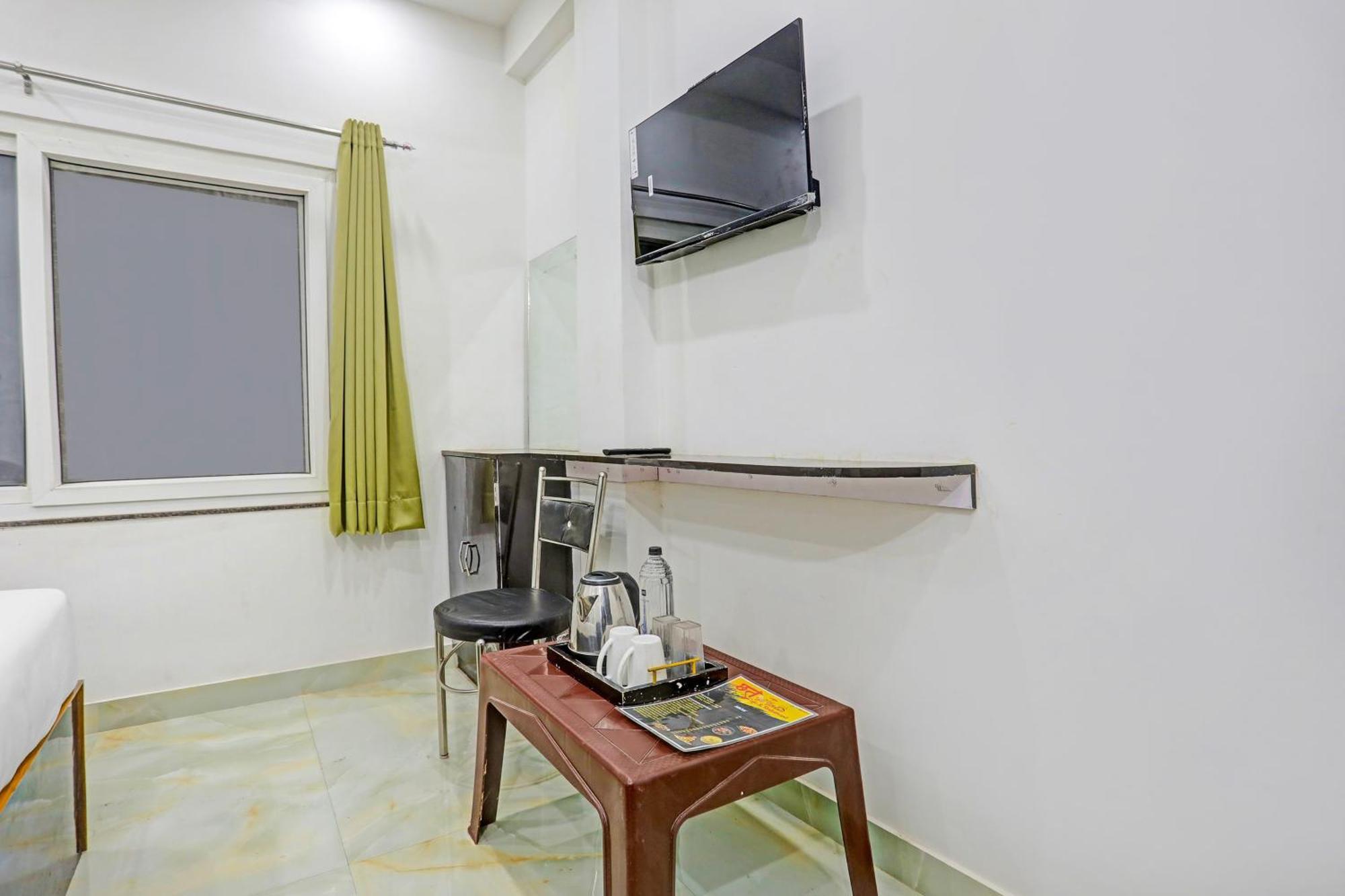 Hotel O The Maruti Paying Guest House Varanasi Exterior photo